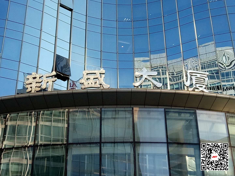 349.jpg